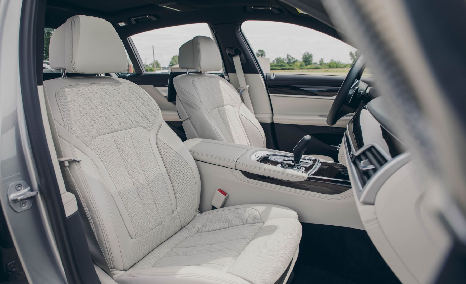 BMW 7 Series g12 кресла
